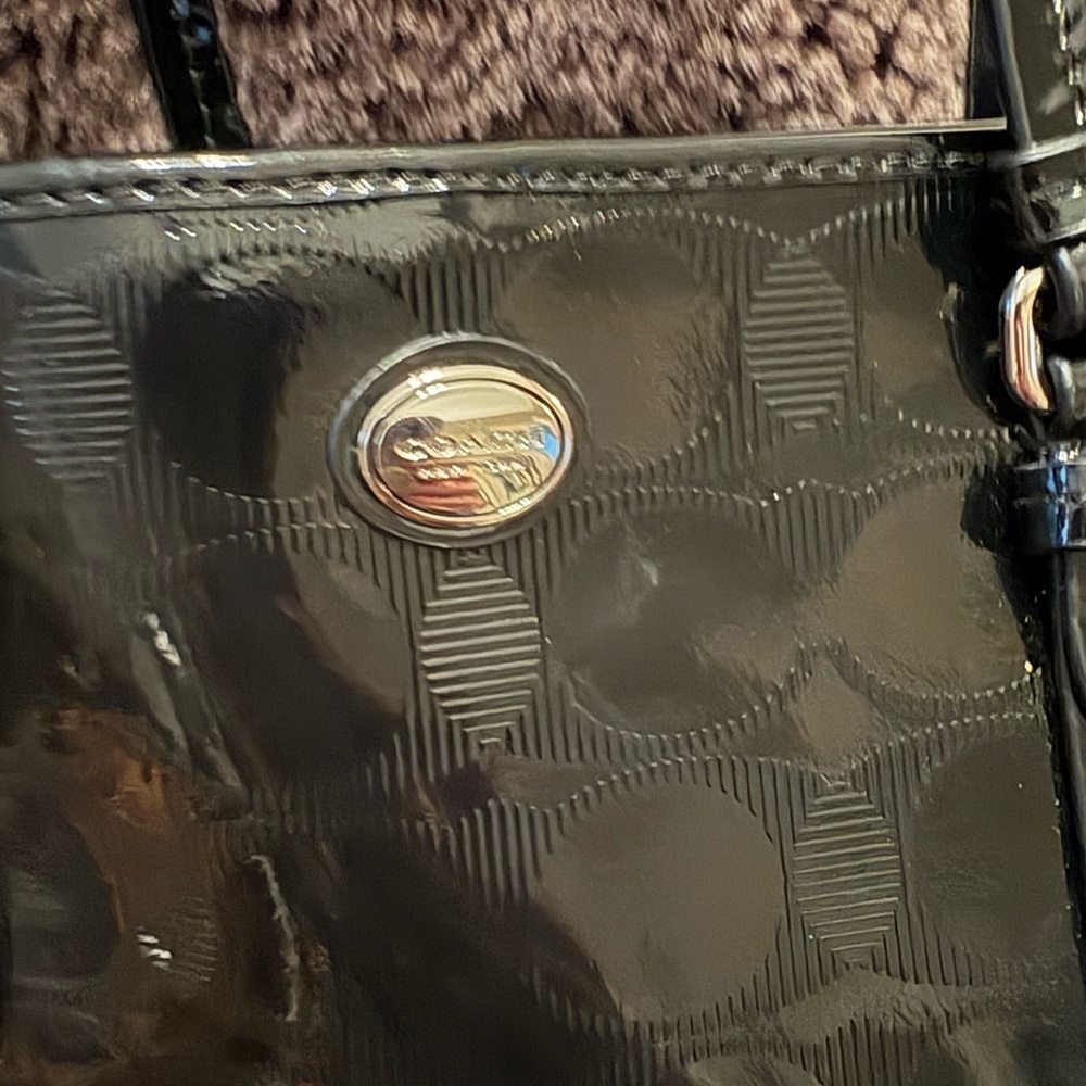Coach Black Patent petite tote - Picture 2 of 13